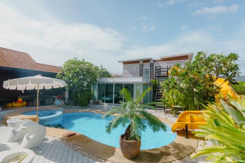 Πισίνα στο ή κοντά στο Baan Kiang Lay Phu View Private Pool Villa in Central Hua Hin