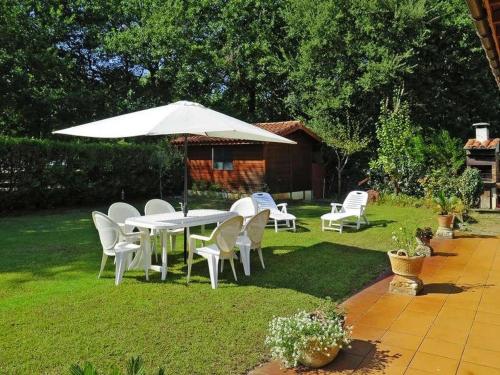 Photo de la galerie de l'établissement Villa à Vieux Boucau pour 6 pers., proche plage, jardin, terrasse sud, cheminée, parking privé - FR-1-379-59, à Soustons