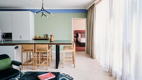 Laneways by Ovolo Image