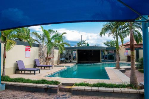 Piscina en o cerca de EMC Luxury 4BR Villa ,Pool, Solar , Starlink Wifi