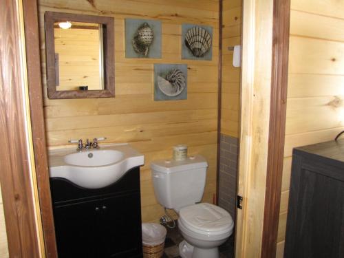 Ένα μπάνιο στο Motel du Haut Phare