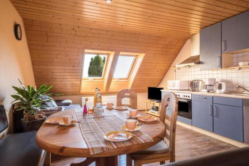 Η κουζίνα ή μικρή κουζίνα στο Ferienhof-Dachsberg Wohnung Weitblick