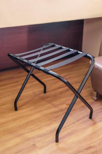 a metal object sitting on top of a wooden floor at Hub Hotel - Songshan Airport Branch in Taipei
