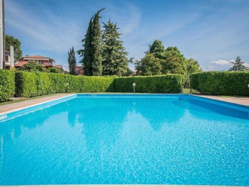 Desenzano Lake & Pool Apartment