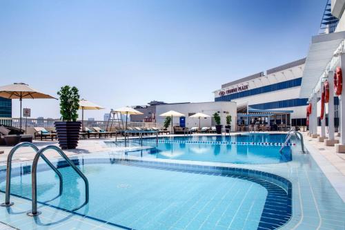 Crowne Plaza Dubai Deira by IHG Image