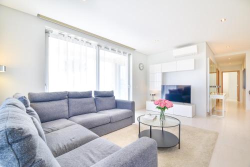 POLA SeaView Apartment by MOJE Holiday