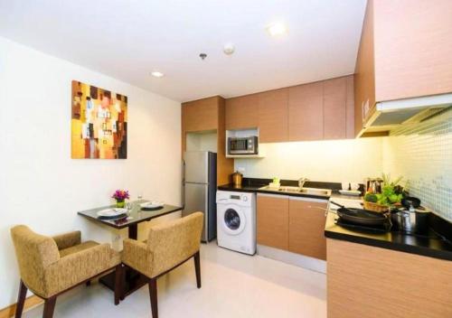 Η κουζίνα ή μικρή κουζίνα στο Lohas Residences Sukhumvit 2