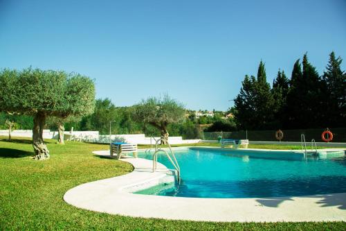Beautiful spacious two bed facing the Ocean!