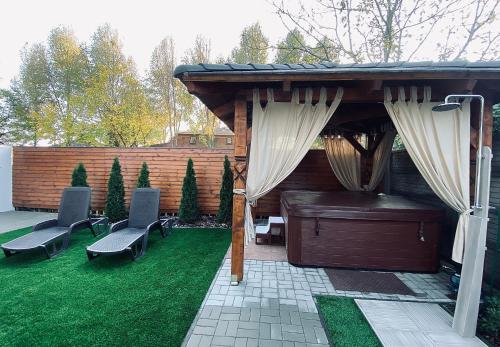 Foto dalla galleria di Hotel Lotus a Halásztelek