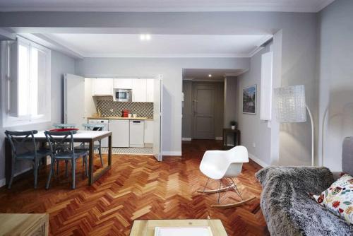 Apartamento V Alcalá-Retiro. Ideal parejas