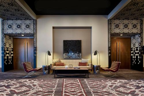Loews Chicago Hotel Image