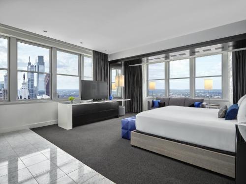 Loews Philadelphia Hotel Image