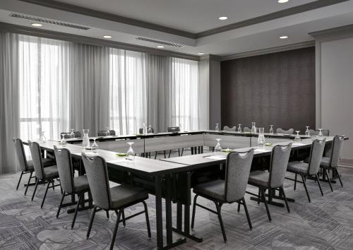 Loews New Orleans Hotel Image