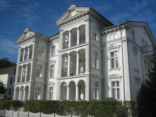 Budova, kde se vila nachází