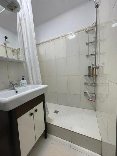 Koupelna v ubytování Apartament Cina