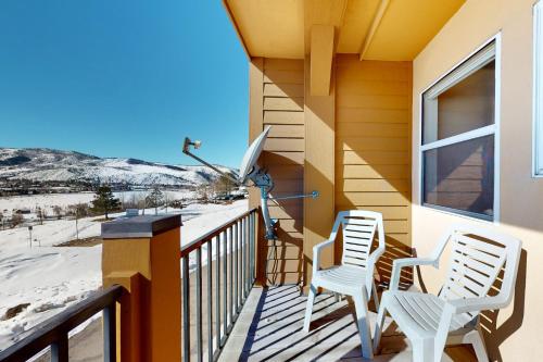 Edwards Escape SUITE 2F – Photos 2