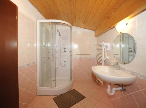 Koupelna v ubytování Hotel Bucaneve