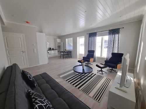 Afbeelding uit fotogalerij van ALEX - bright, stylish apartment with sauna, built in 2023 in Närpiö