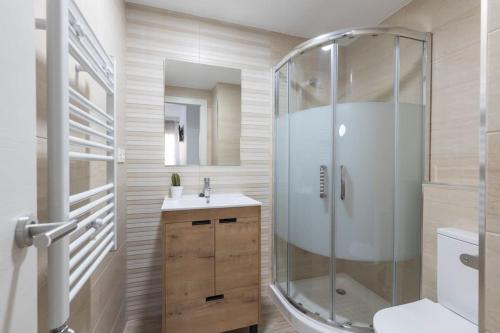 A bathroom at Neptuno Deluxe