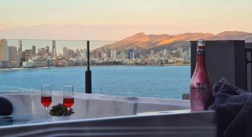 Luxury Apartment with private hot tub by Poniente Beach