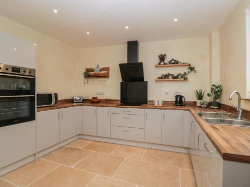 Una cocina o zona de cocina en The Hame