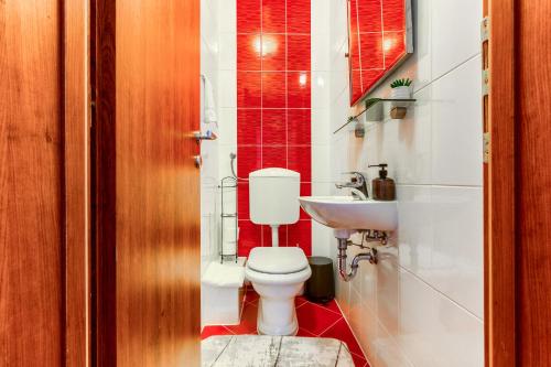 Ванна кімната в OMIŠ WIND ROSE Apartment