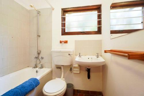 Koupelna v ubytování 8 Hewitt @ Tiffany's