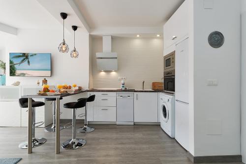 Kuchyňa alebo kuchynka v ubytovaní Capitán - Apartamento en el autentico centro de Málaga