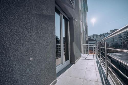 Un balcón o terraza en Darki Apartments 4 - Very Central 100 Square Meters,Two Bedrooms,Free Parking