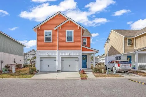 Centrally Located Myrtle Beach House Near Sports Center, Broadway at the Beach, Shopping, Beach, and Golf photo 1