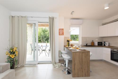 Apartments with swimming pool Kremenici, Krk - 20676