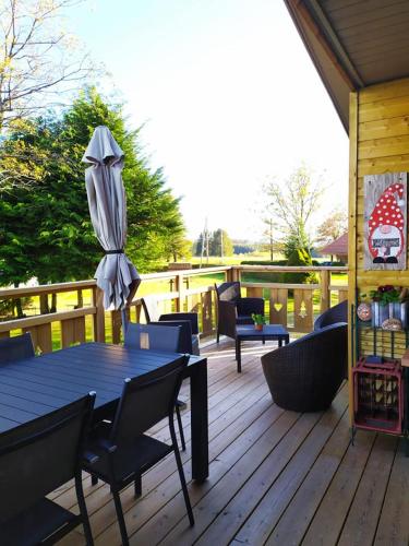 Balkón nebo terasa v ubytování Chalet du Spièmont