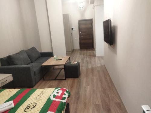  Kechi 2 -  Room  picture :   Balcony    Washing machine    Heating         