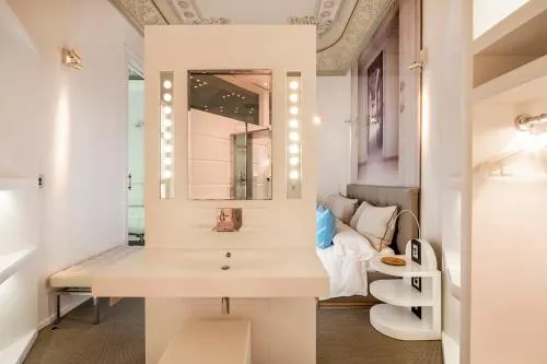El Palauet Modernist Suites Barcelona photo 68