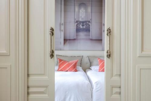 El Palauet Modernist Suites Barcelona photo 115