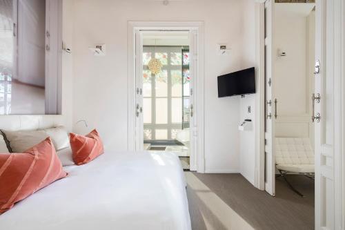 El Palauet Modernist Suites Barcelona photo 119