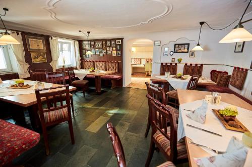 Χώρος καθιστικού στο Flair Hotel Zum Schwarzen Reiter