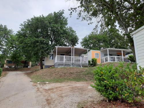 Borić Mobile Homes in Bijela Uvala and Zelena Laguna