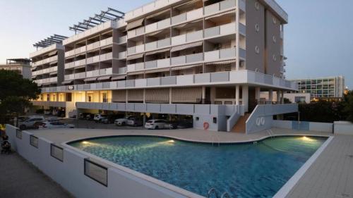 The swimming pool at or close to Seafront view studio in Bibione - Beahost