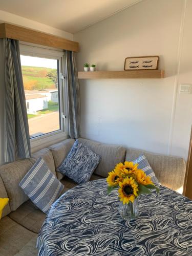 Ένα ή περισσότερα κρεβάτια σε δωμάτιο στο Newquay Bay