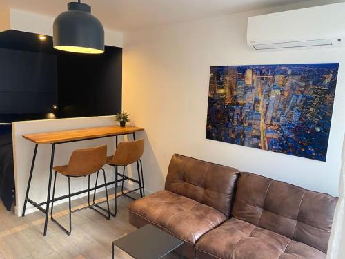 Zdjęcie z galerii obiektu Le Studio bleu à 10 min de Blaye - climatisé w mieście Eyrans-de Soudiac