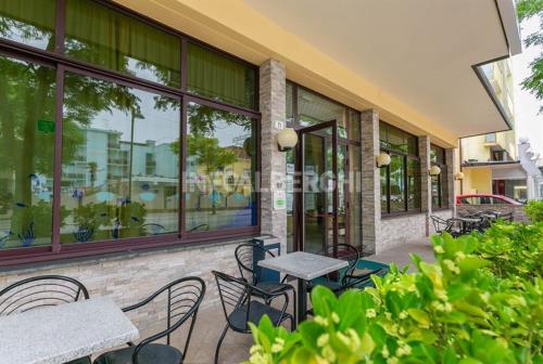 Hotel Frontemare Beach – Photos 3
