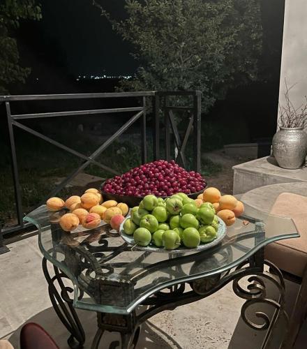 Gallery image of Near Yerevan Serlinhouse in Oshakan