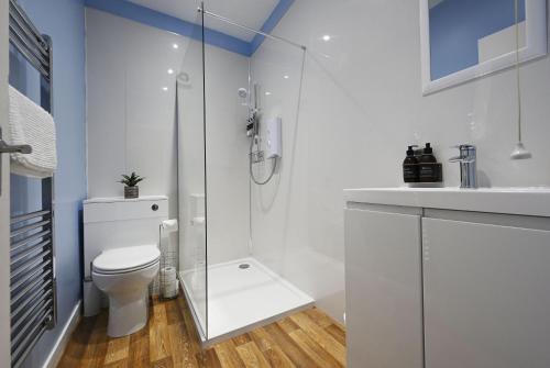 Ένα μπάνιο στο George Street Apartment