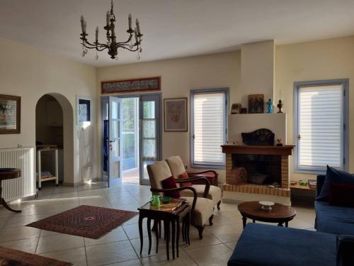 Χώρος καθιστικού στο Margouno Eco-Villa, Eggares, Naxos