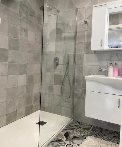 Koupelna v ubytování Stylish 1 bedroom apartment in central Msida C11A