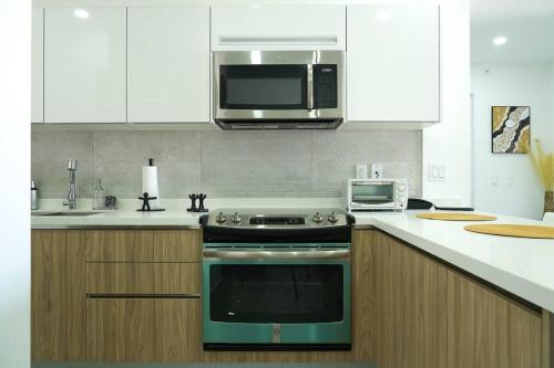  Milateo Suite -  Room  picture :   Tea/Coffee maker    TV    Air conditioning                           