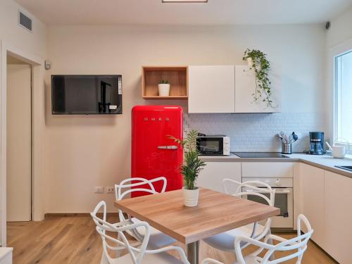 Gardenia Apartments photo 2