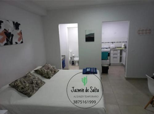 Llit o llits en una habitació de Jazmin de Salta