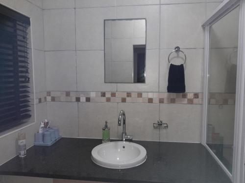 Ένα μπάνιο στο Cabanas Del Mar 31